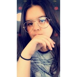 Meet your Posher, Savannah